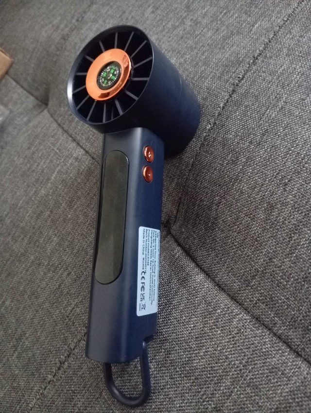 Ventilateur à main turbo rechargeable par USB - Vitesse  dans Appareils photo et caméras  à Ville de Montréal - Image 2