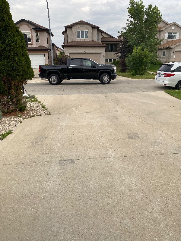 2022 Silverado high country 3500 diesel single axle with 819 km Cars