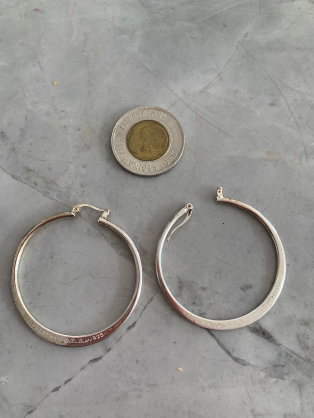 TIFFANY earrings, signed designer, Elsa Peretti, 925 silver in Jewellery & Watches in La Ronge