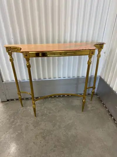 Console de style Empire Circa 1960 Élégante., View more