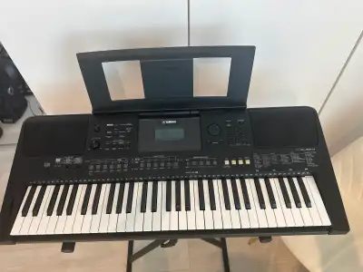 Yamaha E463 Keyboard, View more