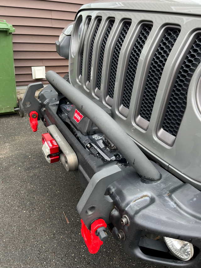 Jeep stubby bumper in Cars & Trucks in Dartmouth