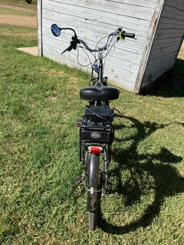 Vintage Schwinn electric bike in eBike in Edmonton - Image 10