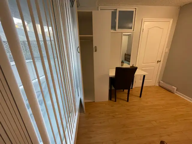 Chinatown center: A room to rent  in Room Rentals & Roommates in City of Toronto - Image 3