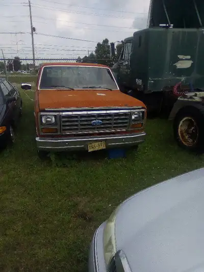 Ford F-150 Parts. For information please call Dave at 519-452-1200. Please do not email this ad. Gri...