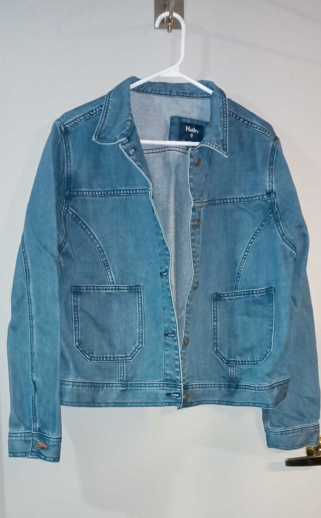 Manteau de jeans xl pour femme  dans Femmes - Hauts et vêtements d'extérieur  à Laval/Rive Nord