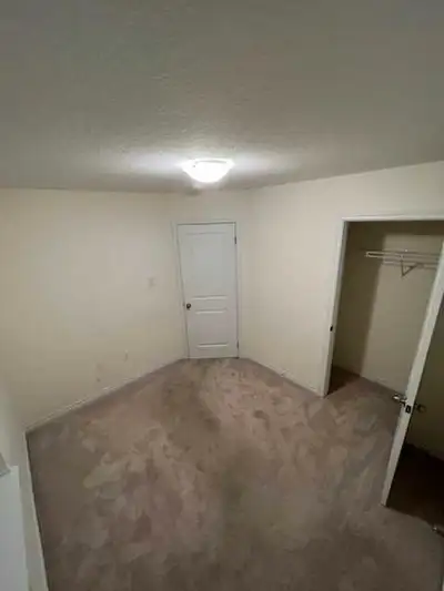 Guelph Room for rent 700