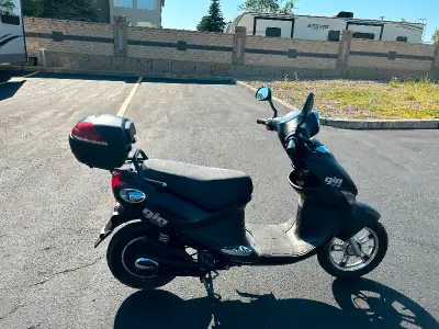 2016 GIO Italia Electric Premium 500 watt Scooter. Extra charger, cover. Used very little. $1350
