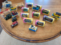 18 Matchbox toy cars from England - original box