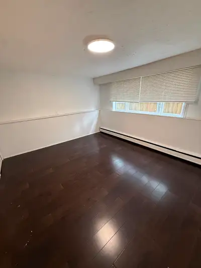 Room for Rent in house. – Fem Preferred but open to the right person. Available October 15 , 14 X 13...