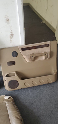 1999-2004 Land Rover Discovery II- Right Front Door Panel