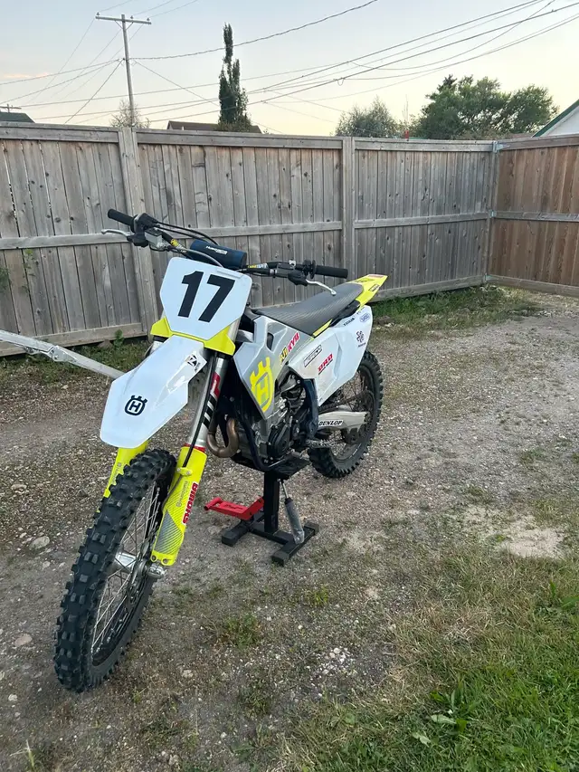 Husqvarna FC 450 2024 in Dirt Bikes & Motocross in Saskatoon - Image 4