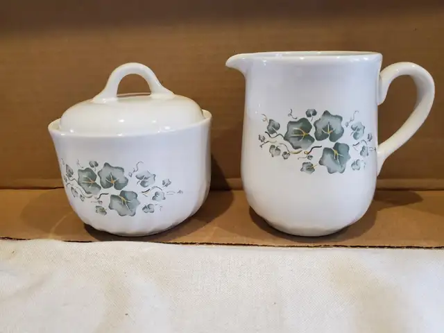 Corelle Coordinates - Callaway Ivy in Kitchen & Dining Wares in City of Toronto - Image 7