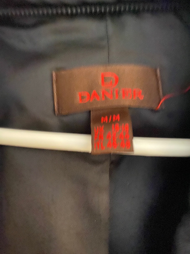 Danier Original 3/4 length women leather jacket in Women's - Tops & Outerwear in Oshawa / Durham Region - Image 3