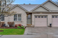 2 Beds 1 Bath Townhouse for Sale in Simcoe ON!