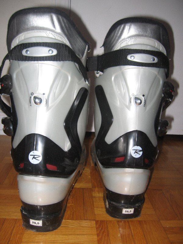 Bottes de ski alpin Rossignol 28,5 (10 pour homme) in Ski in Saint-Jean-sur-Richelieu - Image 2