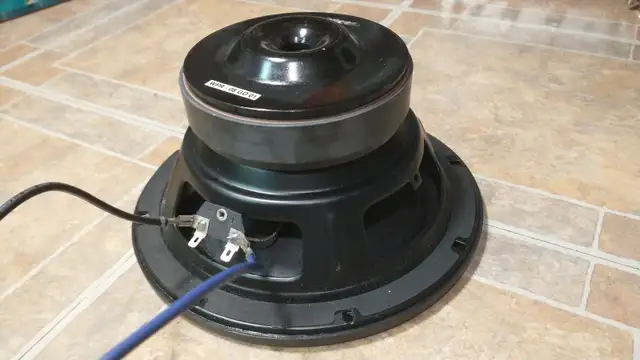 Replacement 8" Subwoofer Speaker Element in Speakers in Kitchener / Waterloo - Image 4