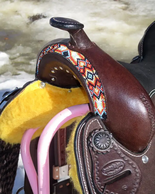 Uniquely Different 15" arena or trail saddle, new in Equestrian & Livestock Accessories in Dawson Creek - Image 9