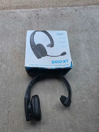 Nearly new Parrot bluetooth headset. I used this semi-truck driving. It is noise cancelling , and cr...