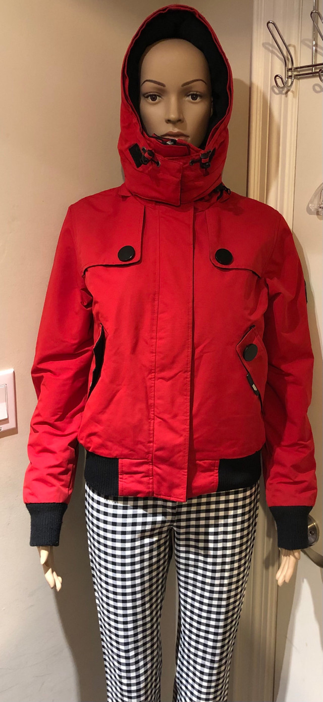 Women’s Noize Snow/Ski Jacket Size XS in Women's - Tops & Outerwear in City of Toronto