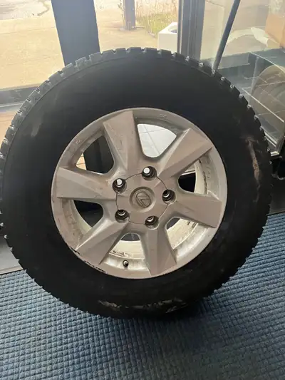 4 Lexus OEM rims and Michelin winter tires Brand new Excellent condition Fits Lexus lx600 may for ot...