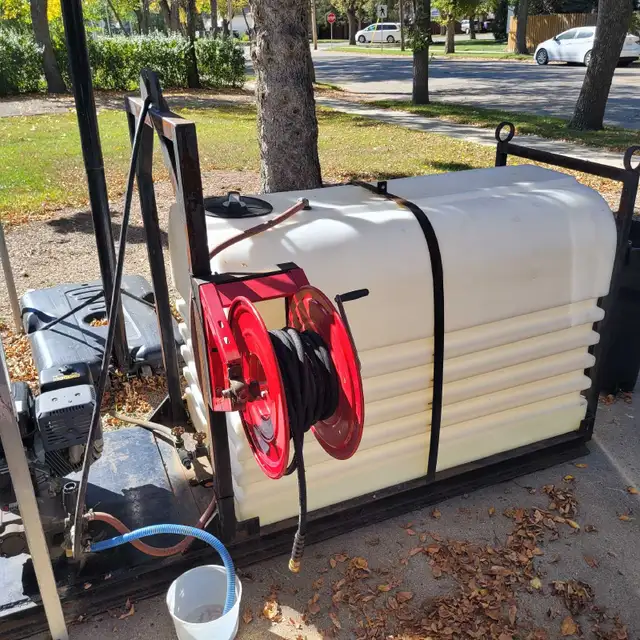 Hotsy pressure washer, skid mounted. in Other Business & Industrial in Regina - Image 5
