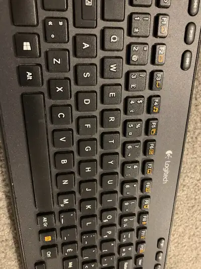 Wireless keyboard Logitech in french, View more