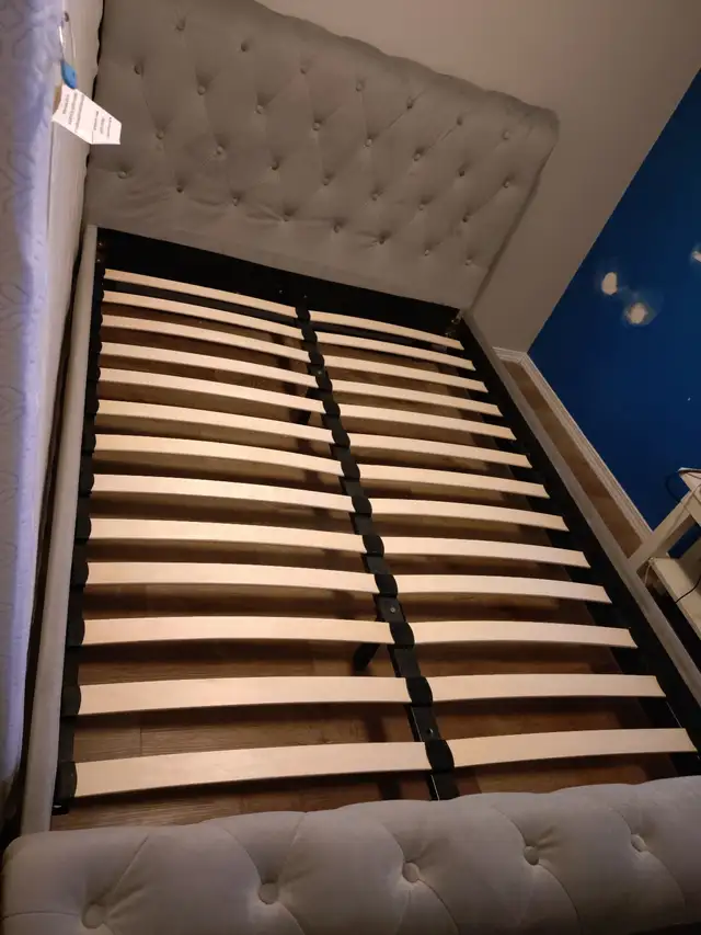 Structube Double Size Tufted Bed Frame64840234136705121