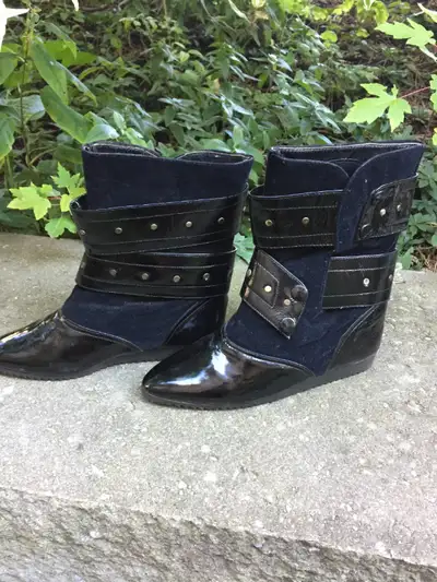 Boots - Shoes - Sandals, View more