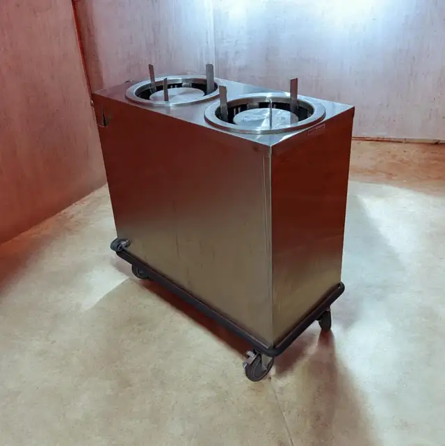 Hatch Industries Plate Dispenser in Industrial Kitchen Supplies in Laval / North Shore - Image 4
