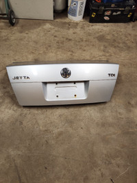Volkswagen Jetta Trunk 1999-2005