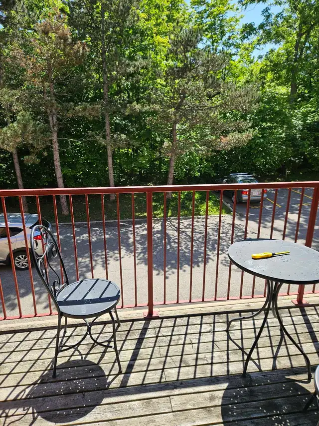 Oakville condo for rent