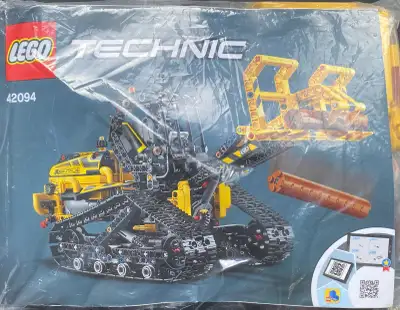Lego technic d'une chargeuse sur chenille. #42094