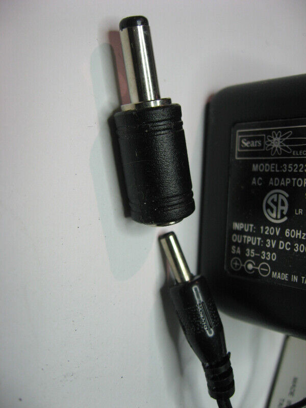 AC Adapter Wall Sears 35223 3V DC 300ma Out New dans Appareils électroniques  à Ouest de l’Île - Image 2