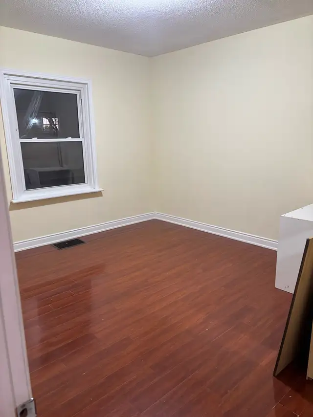 2 bedroom plus a Den Bungalow