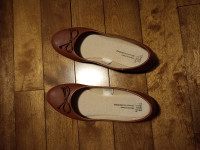 Women's flat shoes (size 7) - pu in Porters Lake
