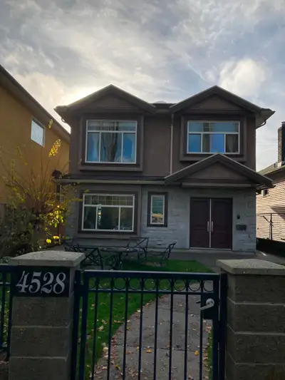 1 BDR Apartment for rent: ground level, south/north facing, newer house. Great location! 15 minute w...
