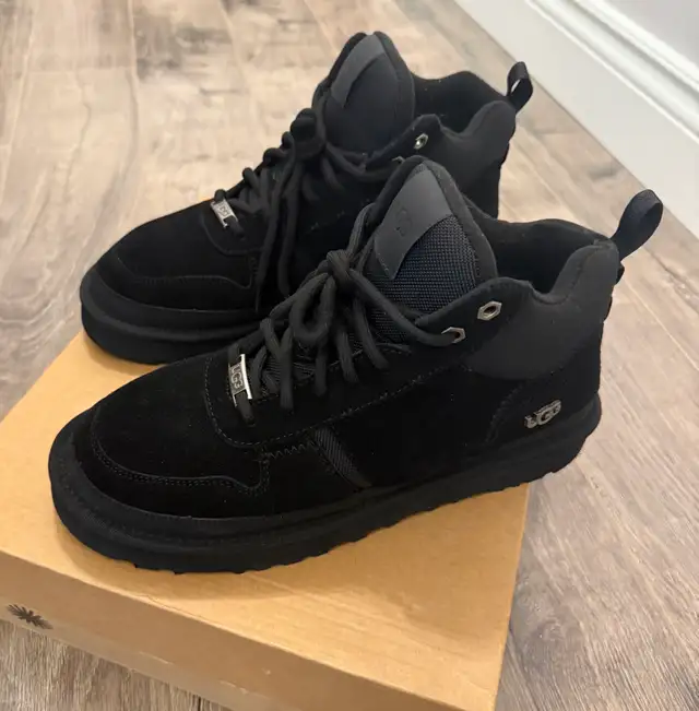 UGG men’s shoes authentic size 9 US in Men's Shoes in Mississauga / Peel Region - Image 6