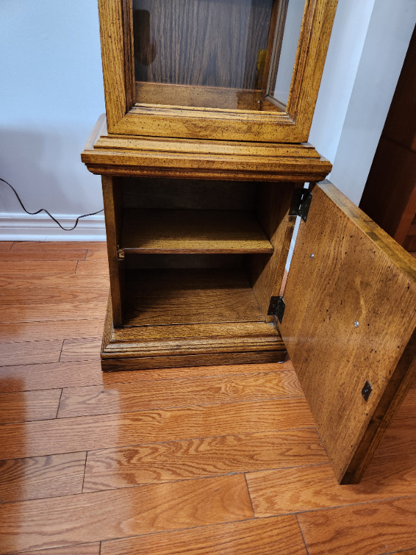 Wood Curio (Display) Cabinet in Hutches & Display Cabinets in Mississauga / Peel Region - Image 3