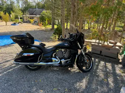 Black, V-twin, 1750 cc, good shape, new drive belt, brakes, oil, filter, tuneup, 61,000 km, one owne...