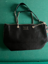 Guess purse with attached keychain 