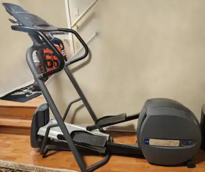 Used Precor Elliptical EFX 5.17i. Hardly used. A few scratches, excellent condition. Sorry, I cannot...
