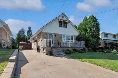 Beautiful 2 Bed 1 Bath Basement Apartment for Rent in Rosedale