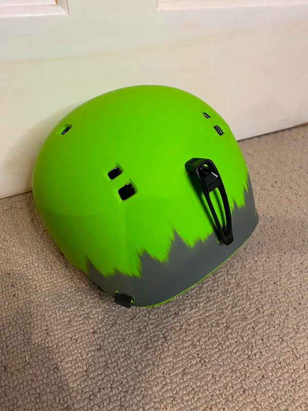 Smith Gage helmet - Green and Grey - size Large (59-63cm) in Snowboard in Markham / York Region - Image 4