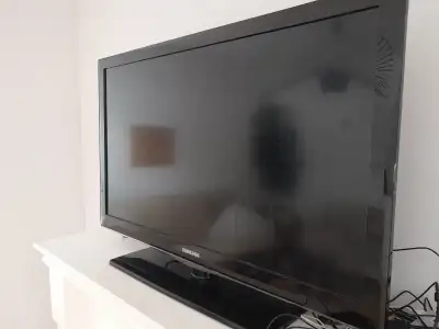 Samsung 40 Inch TV, View more