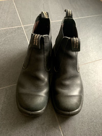Black Blundstone Boots - US 8 / AUS 7