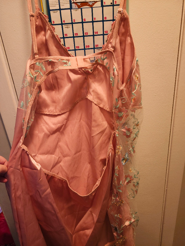 Nightdresses in Women's - Other in Fredericton - Image 4