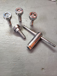 Center cap lock bolts