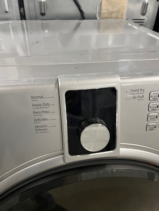 Sliver kenmore electric dryer  in Washers & Dryers in Stratford - Image 3