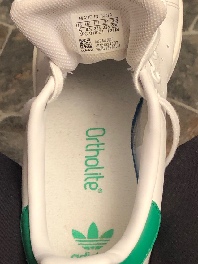 Stan Smith Adidas Sneakers- $40 in Women's - Shoes in Calgary - Image 4
